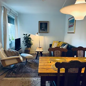  Apartment Lovely Apartment, Vuorimiehenkatu 31 Finland